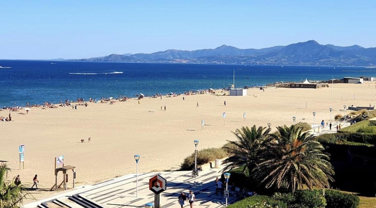 Ferienwohnung Les Pieds Dans L'Eau Canet-en-Roussillon Exterior foto