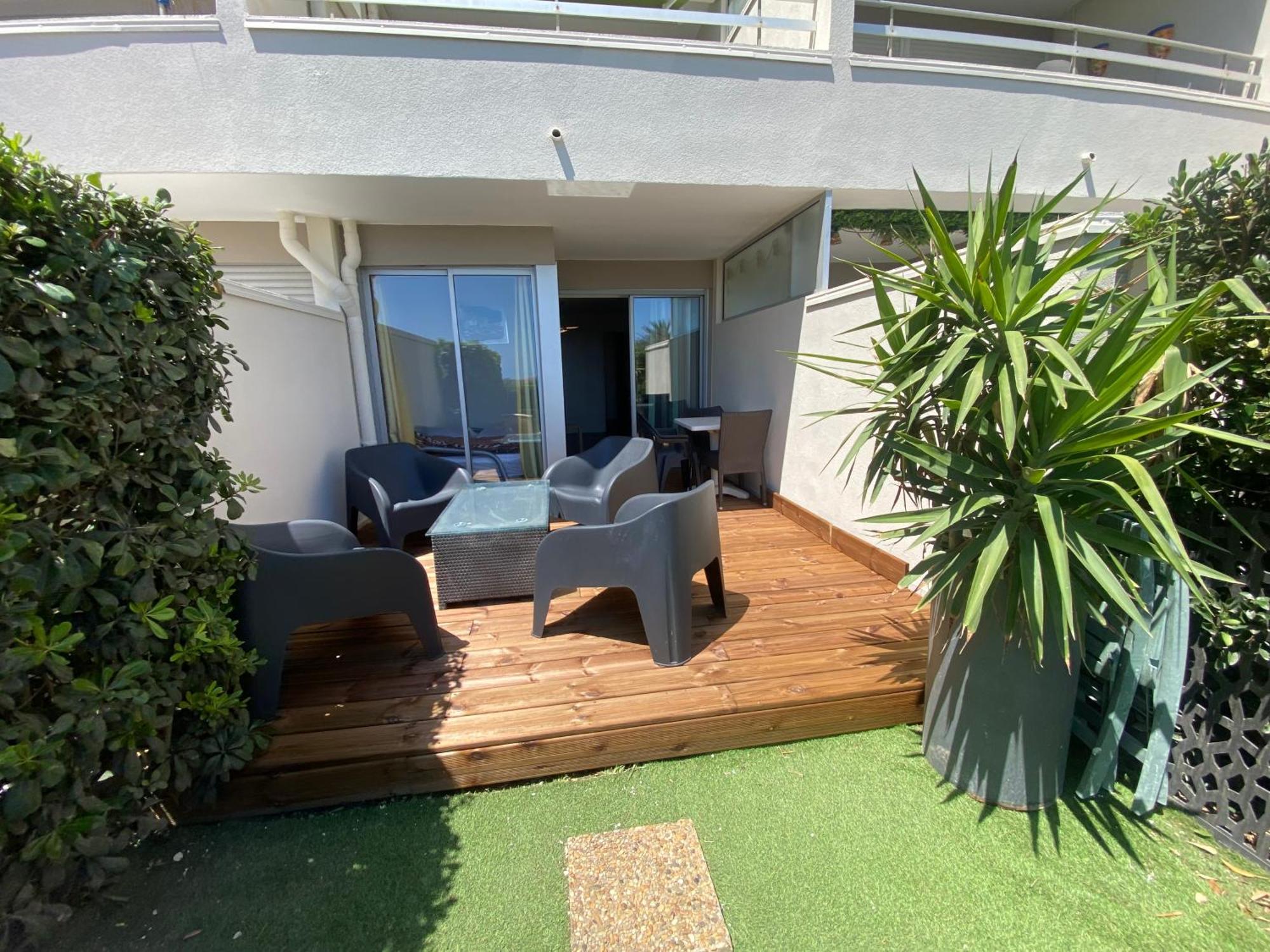 Ferienwohnung Les Pieds Dans L'Eau Canet-en-Roussillon Exterior foto