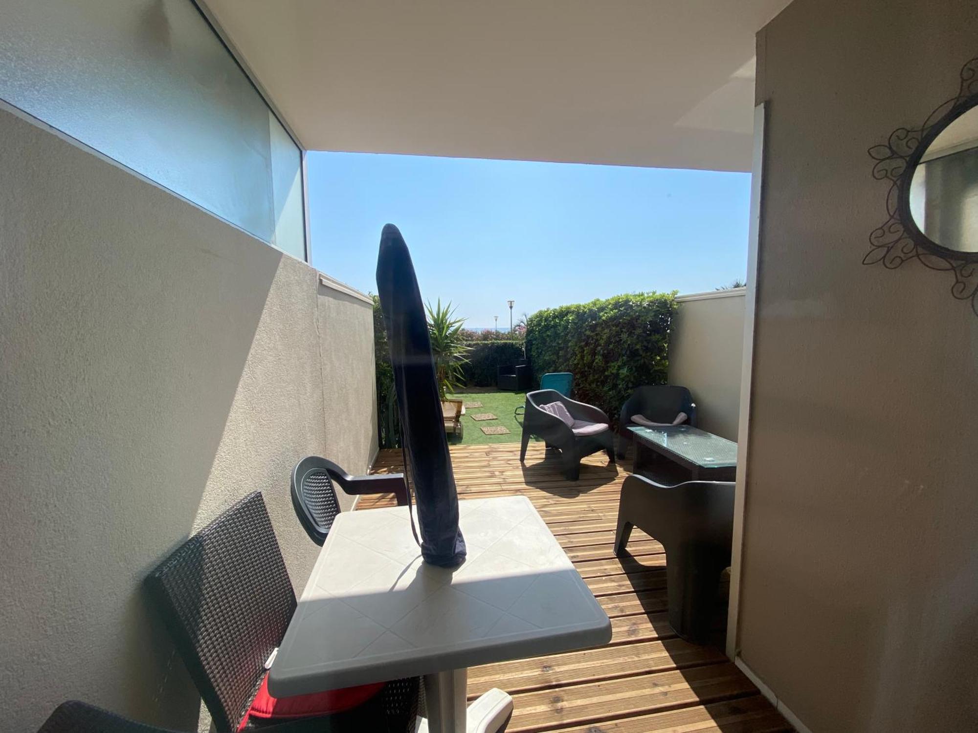 Ferienwohnung Les Pieds Dans L'Eau Canet-en-Roussillon Exterior foto