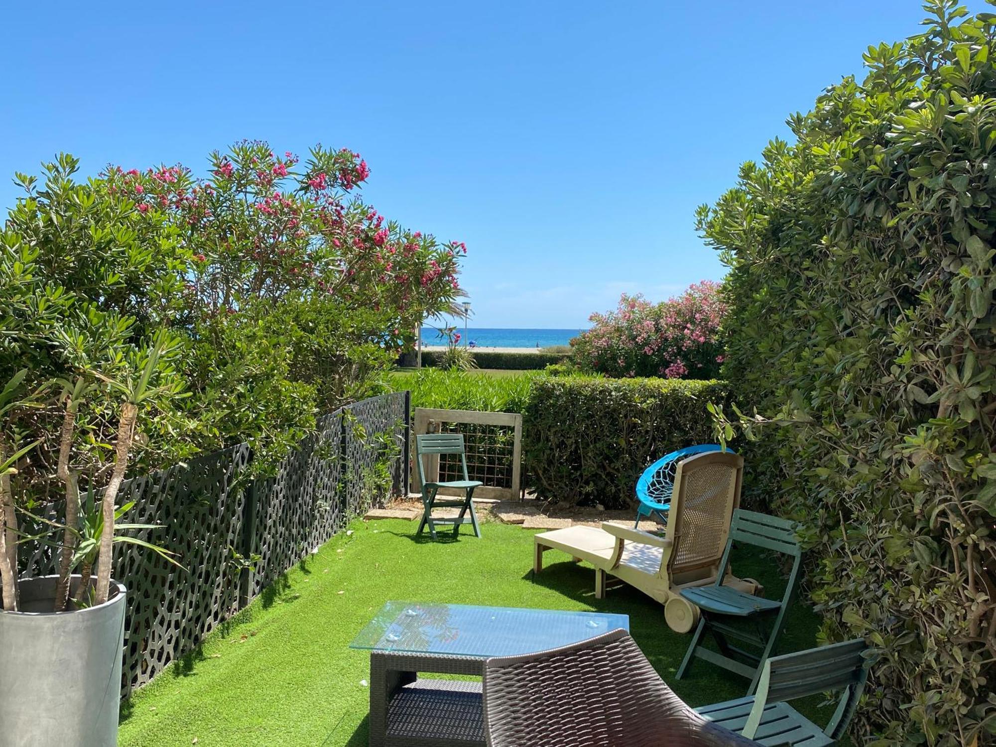 Ferienwohnung Les Pieds Dans L'Eau Canet-en-Roussillon Exterior foto